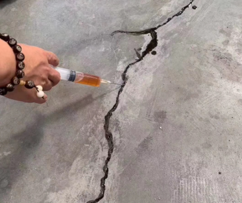 独山混凝土裂缝修补技术详解​